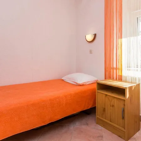 Little Gold Apartman *